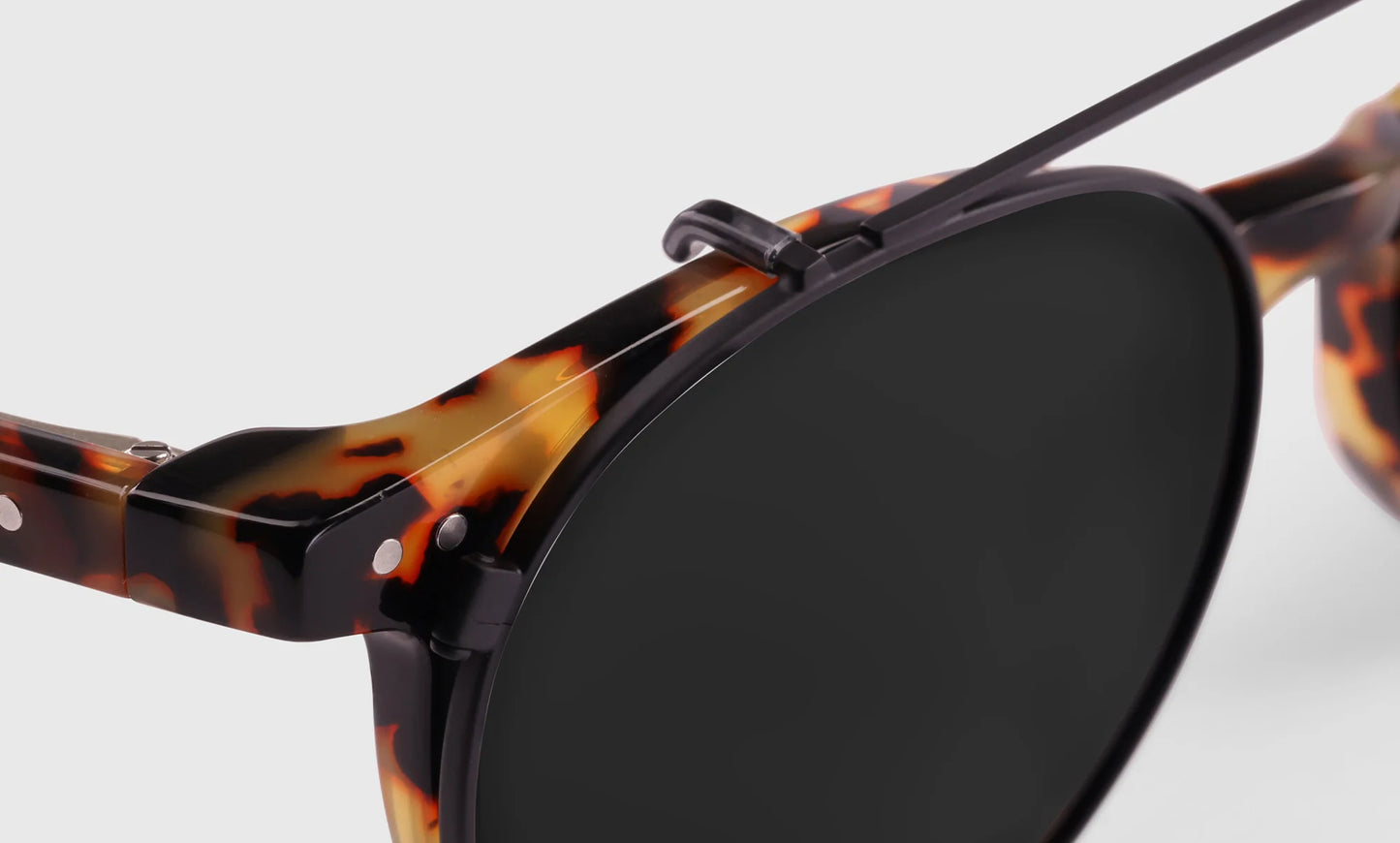 Board Stiff Clip-On Sunglasses - Polarized UV Protection