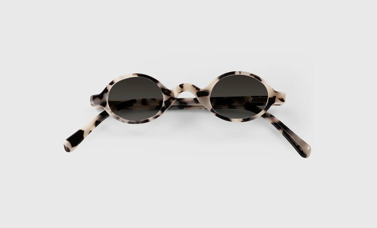 Classic Oval Round Acetate Sunglasses, eyewear product image